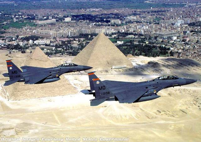 021105-o-9999g-041_f-15e_strike_eagles_over_egypt.jpg